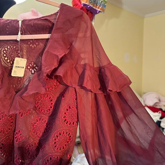 NWT Free people Life's A Party Blouse Wine‎ Red Burgundy Size XS Lace Sheer - Picture 5 of 13